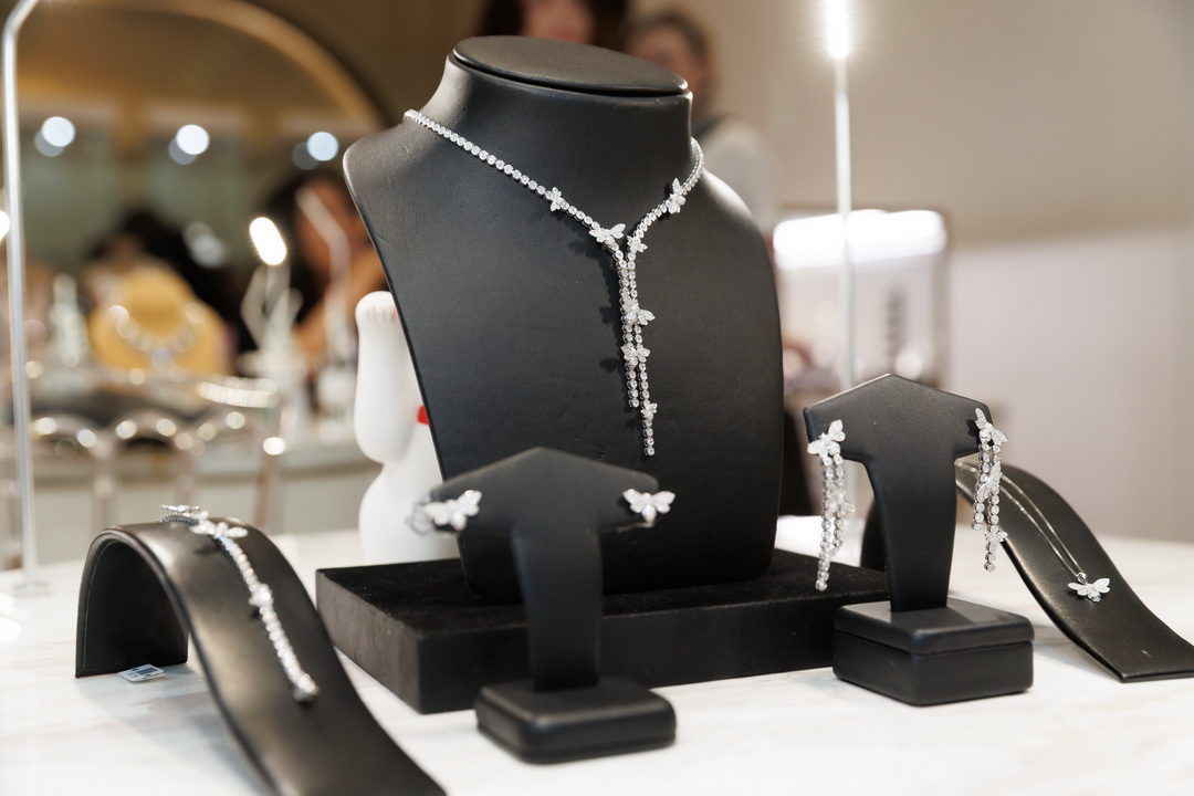 Beauty Gems เปิดตัว ‘Maison Abeille’ คอลเลกชันพิเศษ ในโอกาสแต่งตั้ง YU HYUN WOO แบรนด์แอมบาสเดอร์คนล่าสุด