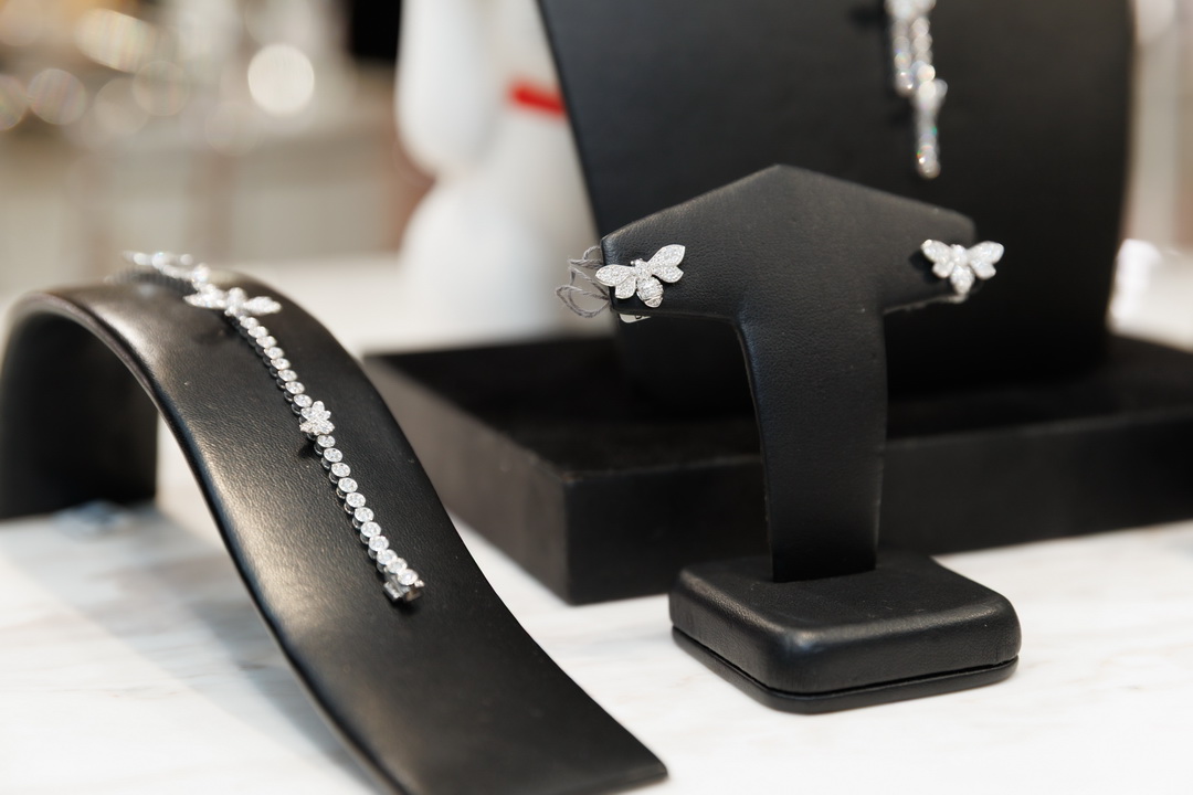 Beauty Gems เปิดตัว ‘Maison Abeille’ คอลเลกชันพิเศษ ในโอกาสแต่งตั้ง YU HYUN WOO แบรนด์แอมบาสเดอร์คนล่าสุด