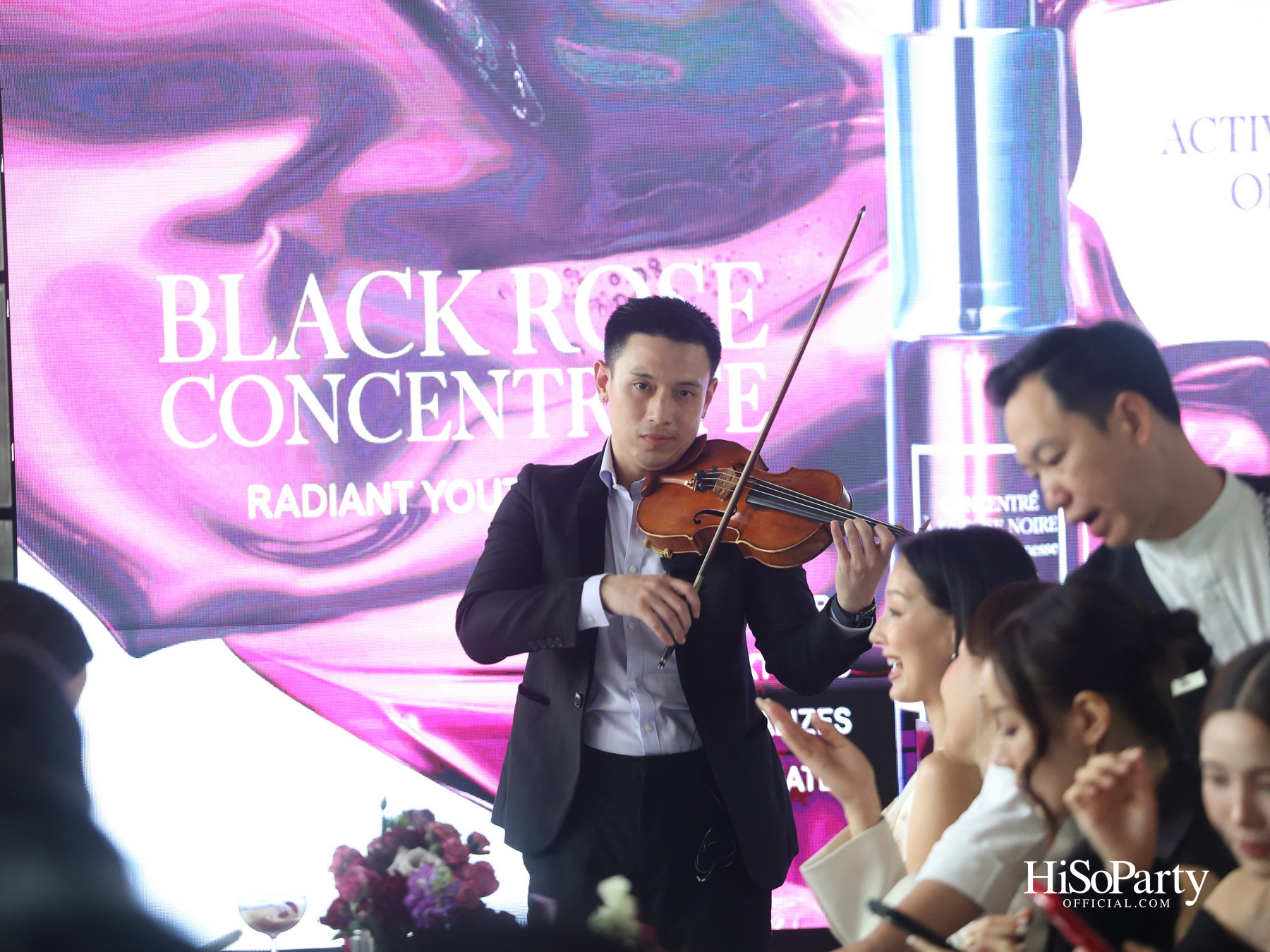 ‘Black Rose Concentrate Radiant Youth Serum’ นวัตกรรมล่าสุดจาก Sisley เปิดตัวอย่างเอ็กซ์คลูซีฟ ณ The Siam Hotel