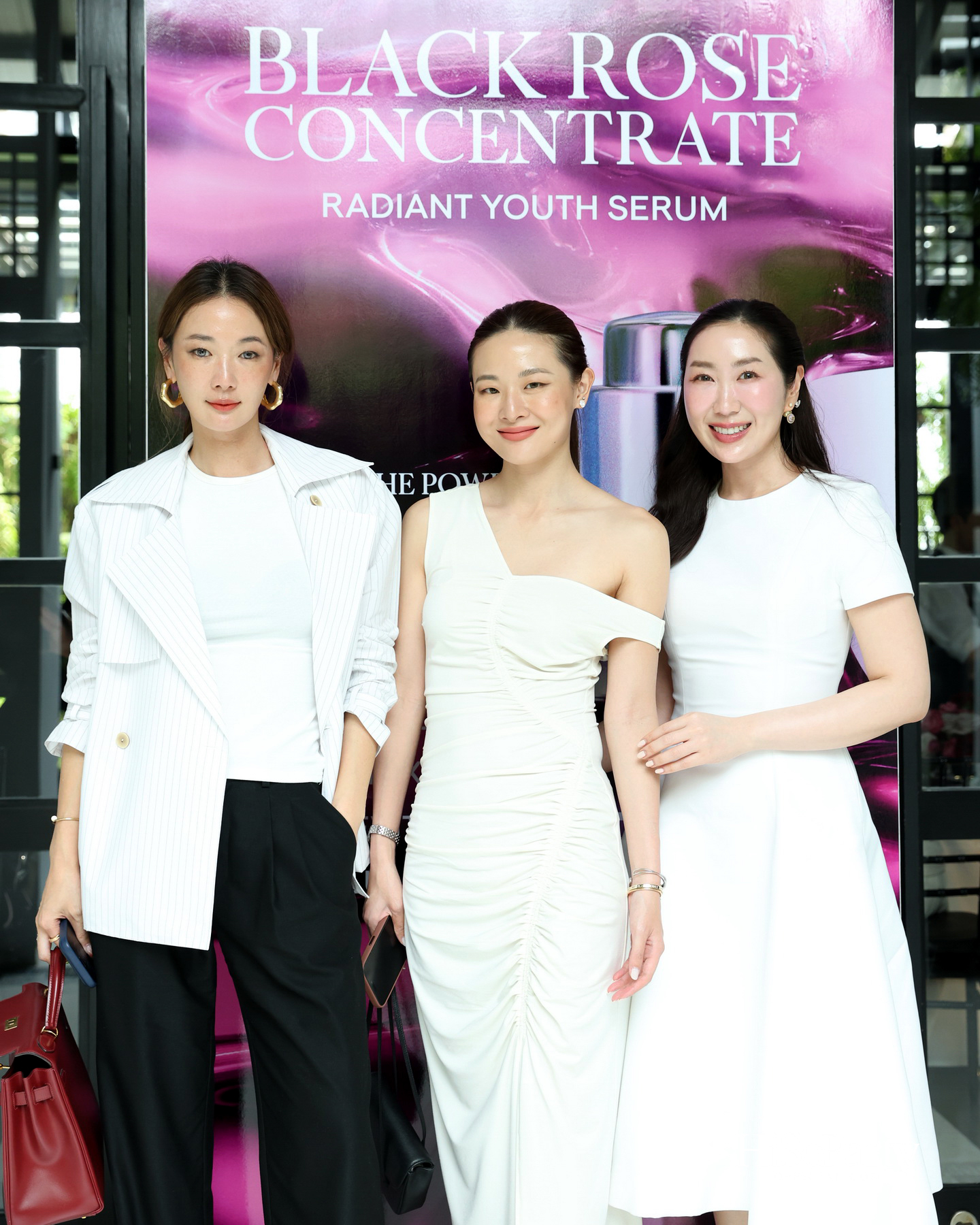 ‘Black Rose Concentrate Radiant Youth Serum’ นวัตกรรมล่าสุดจาก Sisley เปิดตัวอย่างเอ็กซ์คลูซีฟ ณ The Siam Hotel