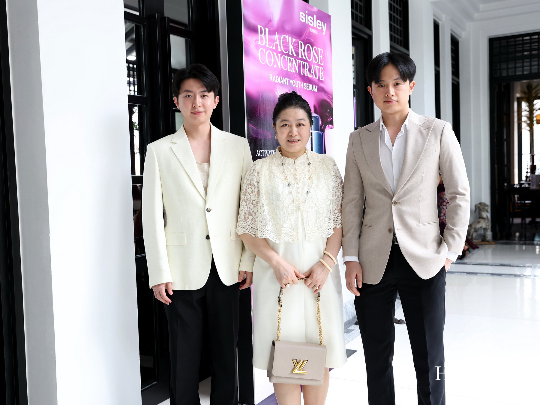 ‘Black Rose Concentrate Radiant Youth Serum’ นวัตกรรมล่าสุดจาก Sisley เปิดตัวอย่างเอ็กซ์คลูซีฟ ณ The Siam Hotel