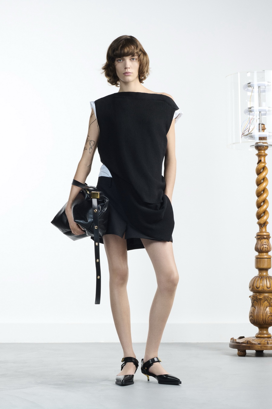 sacai Men’s Spring & Summer 2026 / Women’s Spring 2026 ‘EVERYDAY ALL DAY’ เมื่อความไฮบริดยกระดับชีวิตประจำวัน