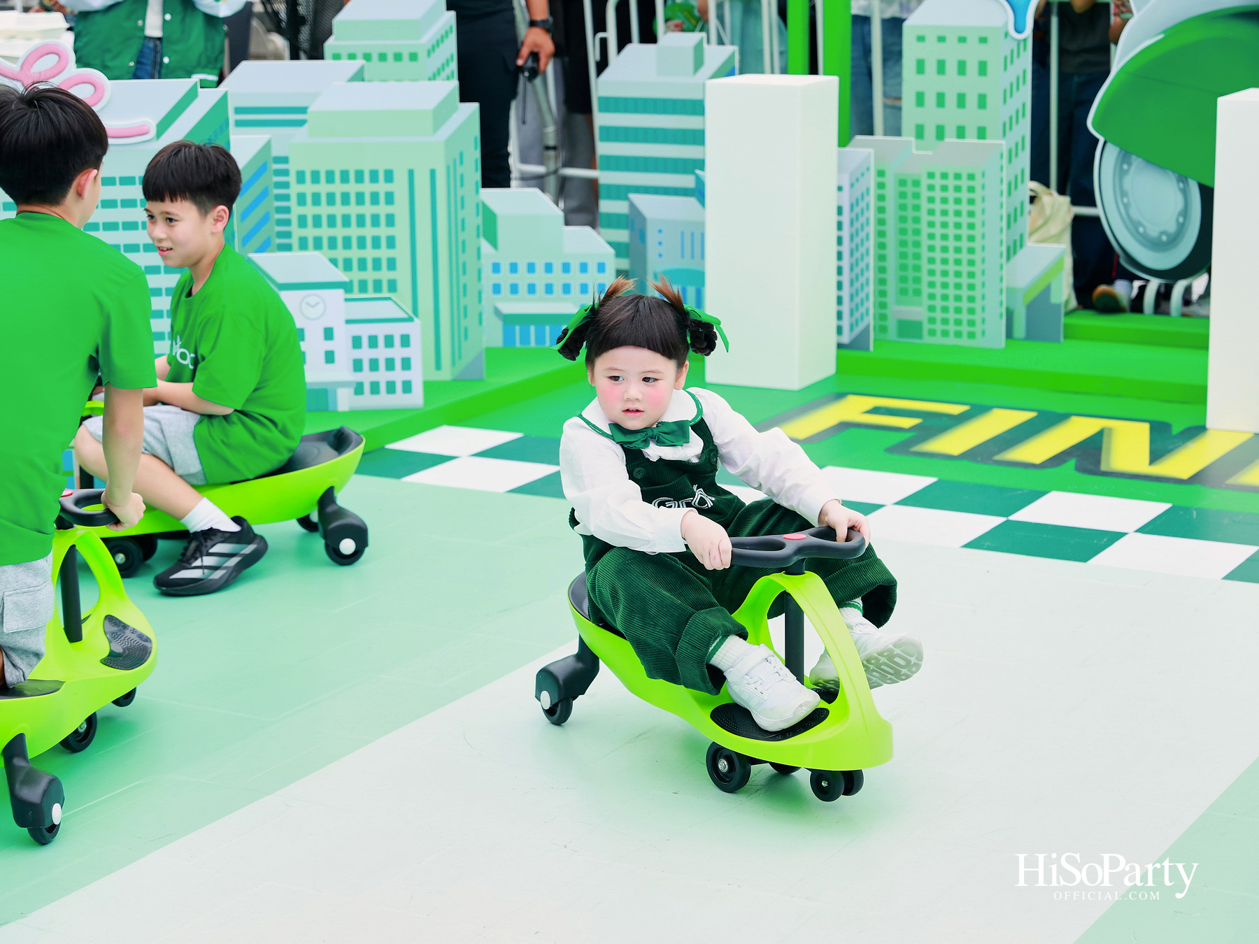 Grab เปิดตัวแคมเปญ ‘GrabFood MEGA GALE ถูกกว่าชัวร์’ ต้อนรับ น้องเกล แอบิเกล Friend of Grab คนล่าสุด