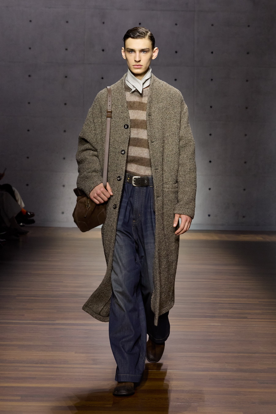 Emporio Armani Autumn/Winter 2026–27 นิยามใหม่ของความสมดุลระหว่างกฎเกณฑ์และเสรีภาพ