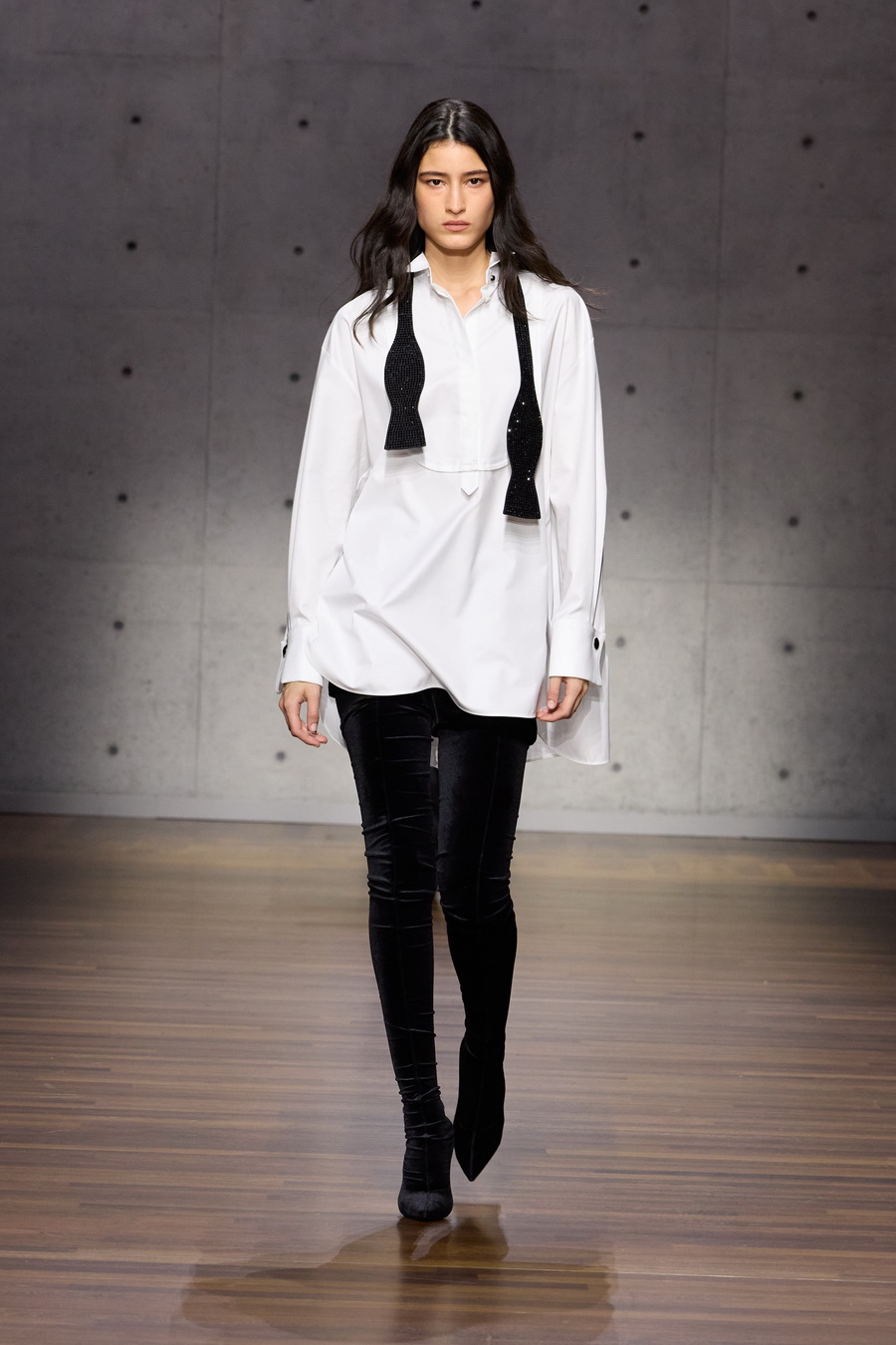 Emporio Armani Autumn/Winter 2026–27 นิยามใหม่ของความสมดุลระหว่างกฎเกณฑ์และเสรีภาพ