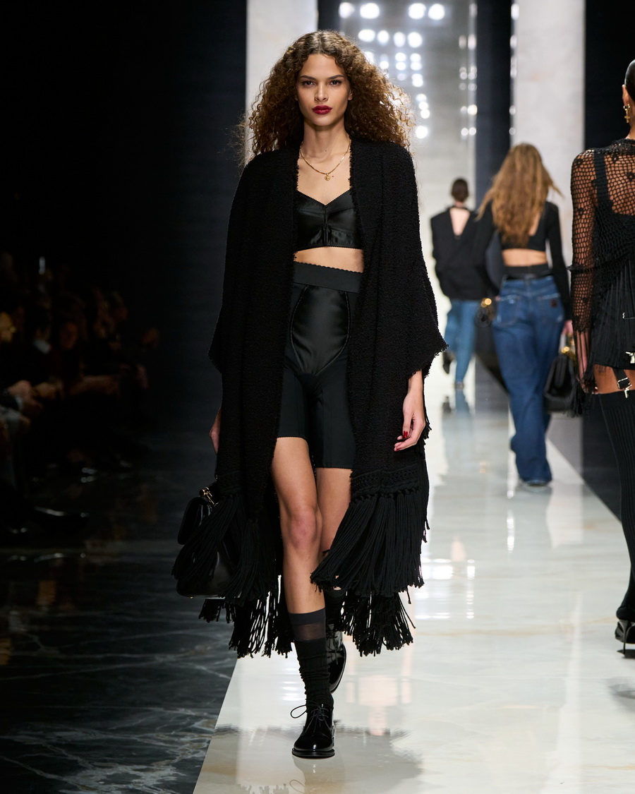 Dolce&Gabbana เผยโฉมคอลเลกชัน Women’s Fall/Winter 2026 ภายใต้แนวคิด ‘Identity’ สะท้อนอัตลักษณ์และเสน่ห์เหนือกาลเวลา