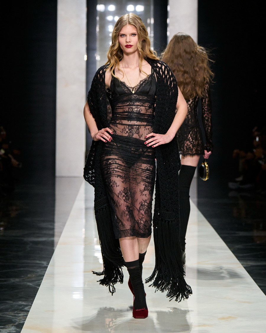 Dolce&Gabbana เผยโฉมคอลเลกชัน Women’s Fall/Winter 2026 ภายใต้แนวคิด ‘Identity’ สะท้อนอัตลักษณ์และเสน่ห์เหนือกาลเวลา