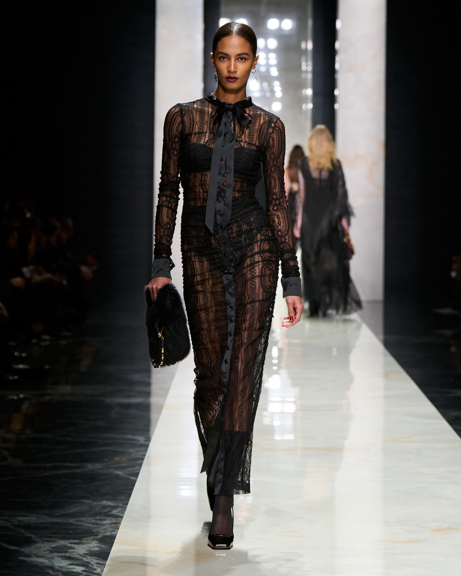 Dolce&Gabbana เผยโฉมคอลเลกชัน Women’s Fall/Winter 2026 ภายใต้แนวคิด ‘Identity’ สะท้อนอัตลักษณ์และเสน่ห์เหนือกาลเวลา