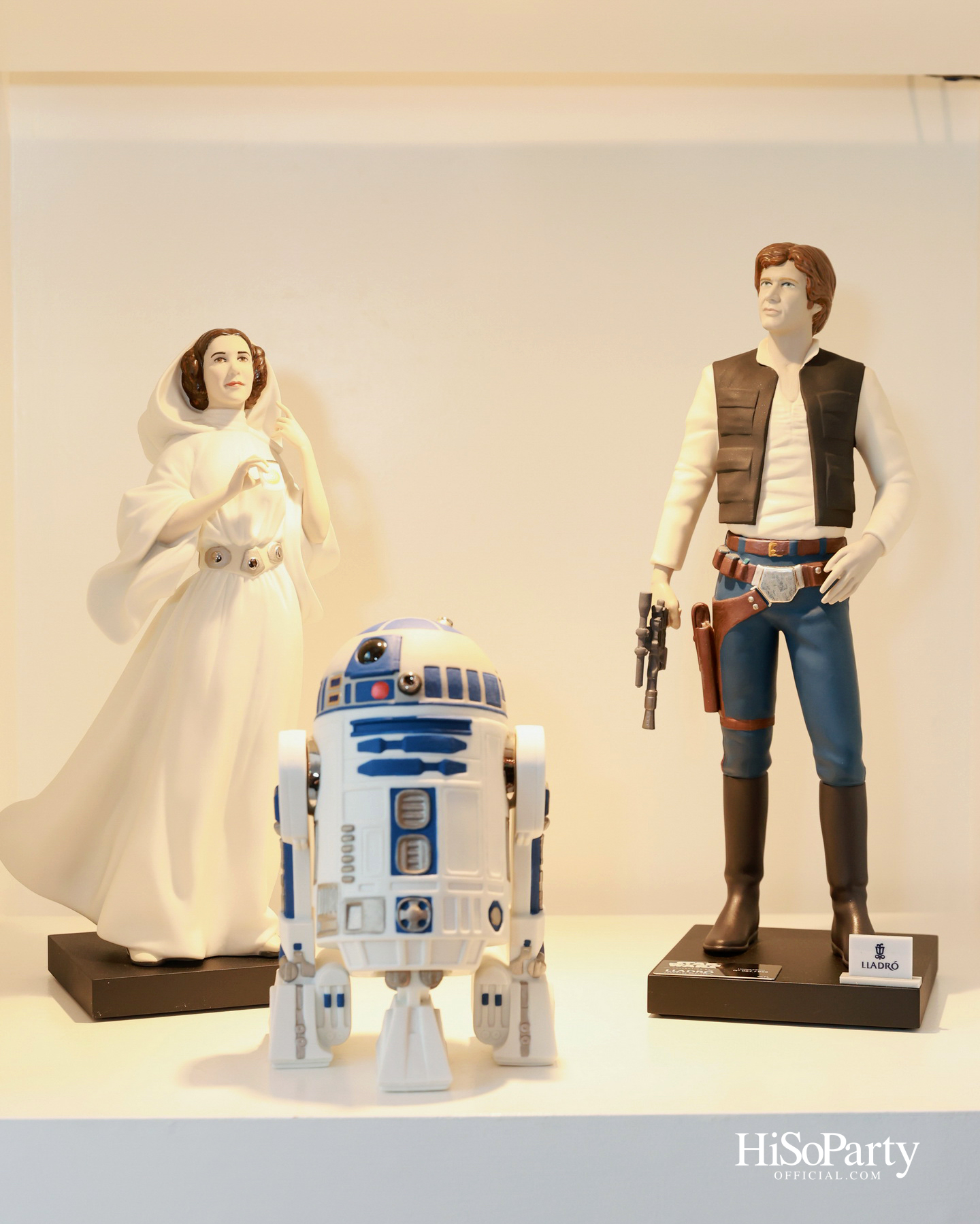 Crystal Symphony และ Lladró เผยประสบการณ์สุดเอ็กซ์คลูซีฟ ถ่ายทอดสุนทรียศาสตร์แห่งแสงไฟผ่านงานพอร์ซเลนร่วมสมัย