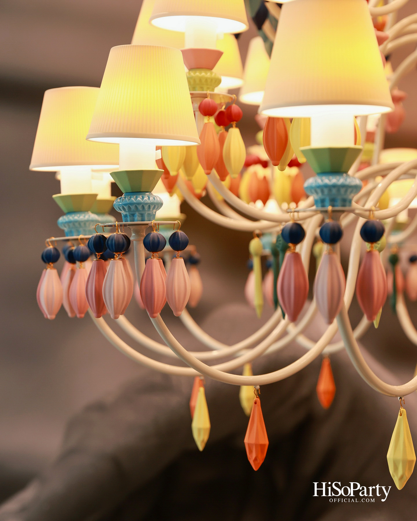 Crystal Symphony และ Lladró เผยประสบการณ์สุดเอ็กซ์คลูซีฟ ถ่ายทอดสุนทรียศาสตร์แห่งแสงไฟผ่านงานพอร์ซเลนร่วมสมัย