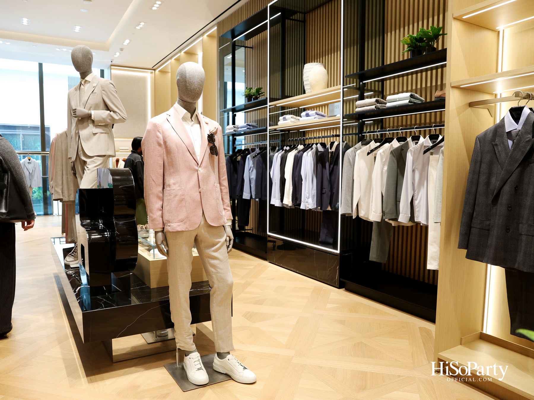 BOSS เปิดแฟล็กชิปสโตร์ One Bangkok อย่างยิ่งใหญ่ ต้อนรับเหล่าคนดังร่วมถ่ายทอดสไตล์ ‘Be Your Own BOSS’