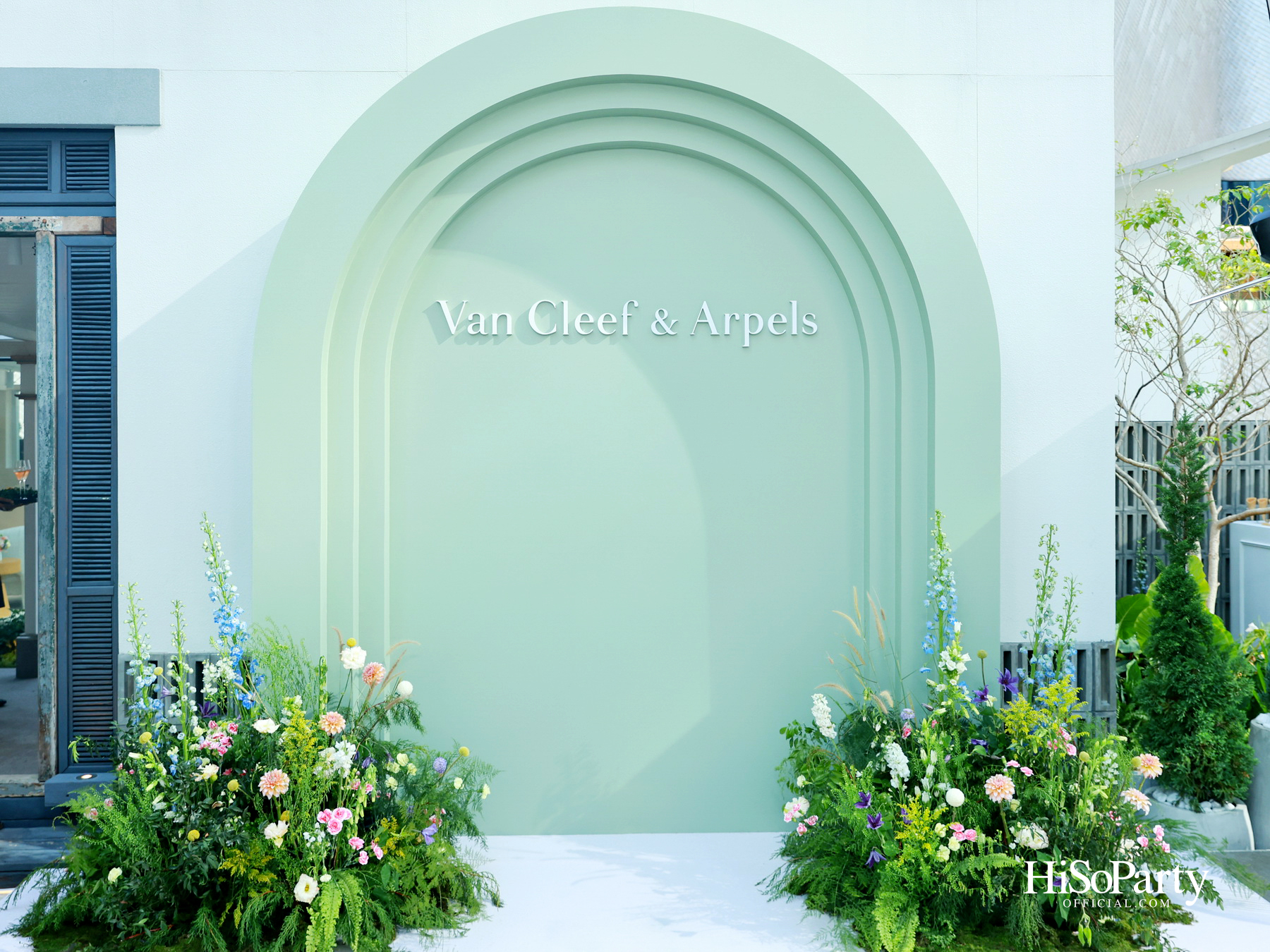 Van Cleef & Arpels ถ่ายทอด ‘บทกวีแห่งฤดูใบไม้ผลิ’ ผ่าน Lucky Spring ต้อนรับสัญลักษณ์ผีเสื้อแห่งการเริ่มต้นใหม่