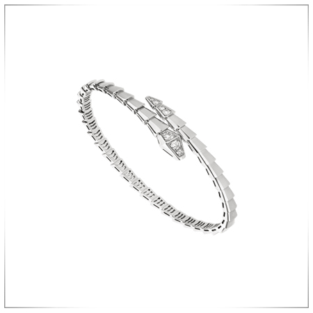 ‘ออม–กรณ์นภัส’ เผยเสน่ห์สง่างามใน BVLGARI Serpenti Collection สะท้อนตัวตนอันโดดเด่นเหนือกาลเวลา