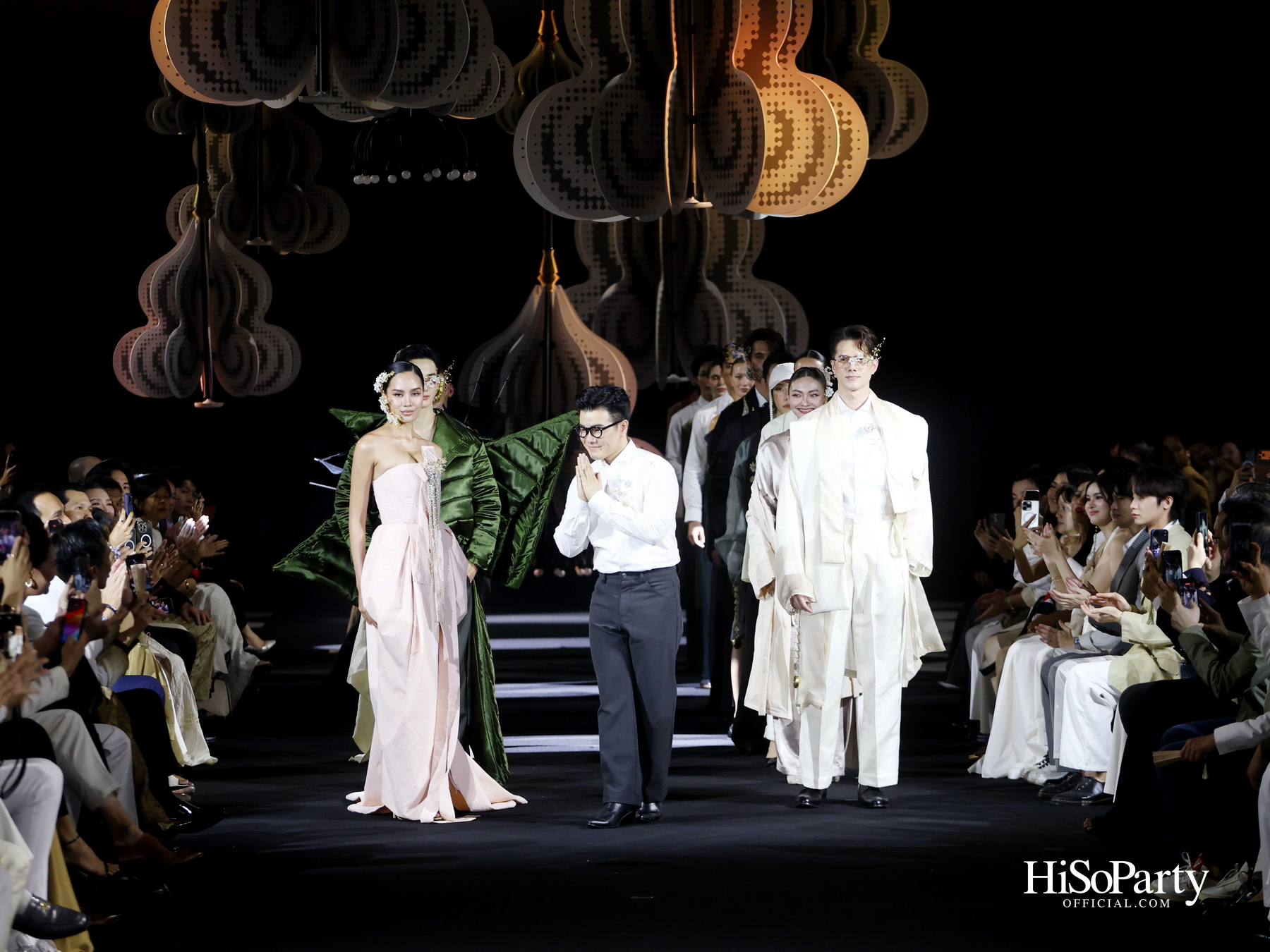 River City Bangkok เปิดค่ำคืนแห่งแสงไฟ ‘A Constellation in Bloom’ ร่วมกับ SARRAN