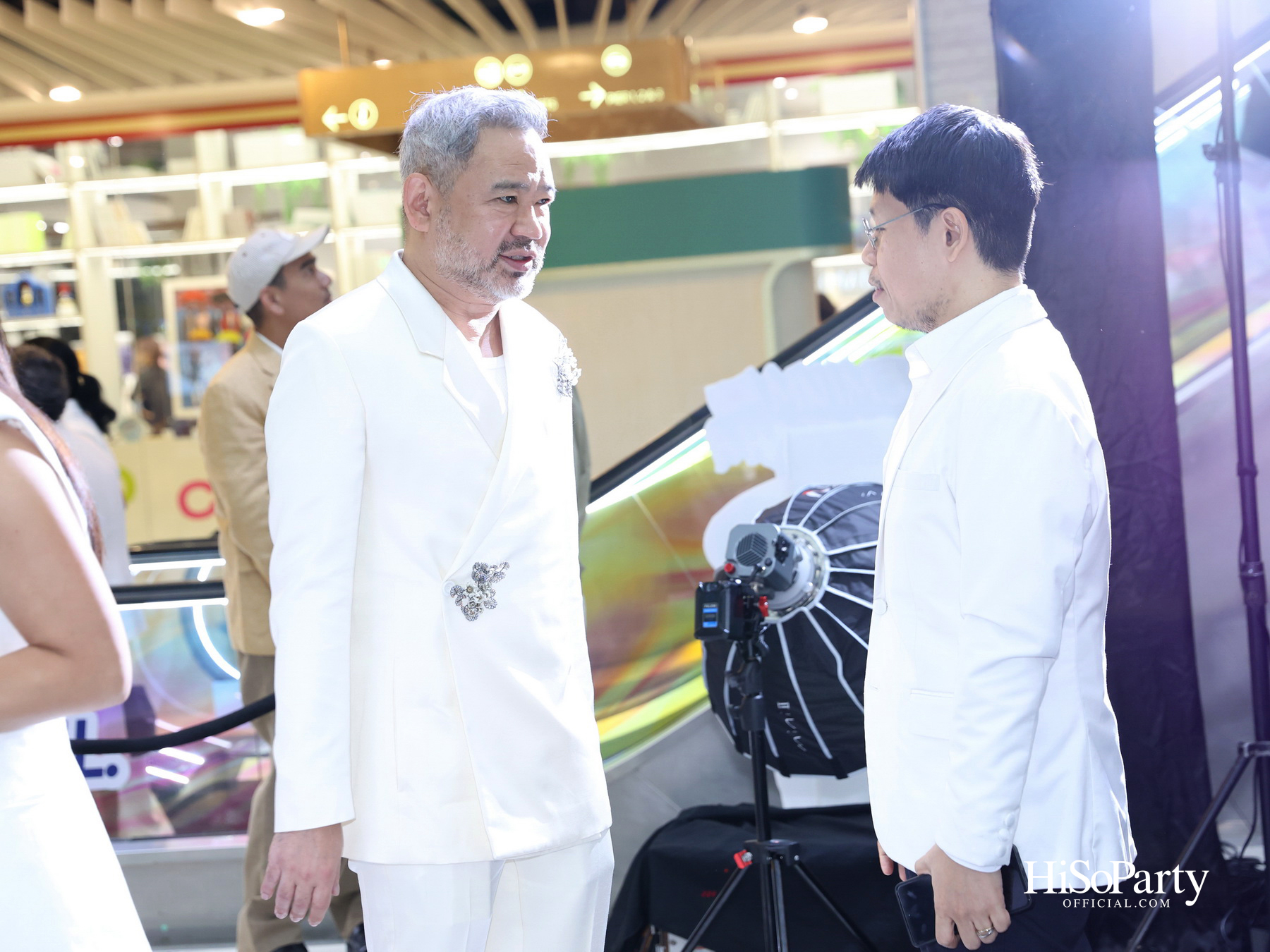 River City Bangkok เปิดค่ำคืนแห่งแสงไฟ ‘A Constellation in Bloom’ ร่วมกับ SARRAN