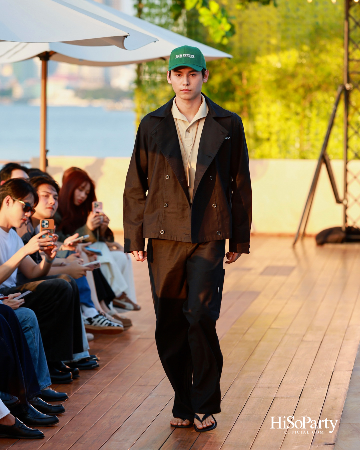 ‘24-Hr Full Service’ จาก MOO Bangkok ถ่ายทอดสไตล์ Service & Poolside ในมุมมอง Urban Casual ที่ร่วมสมัย