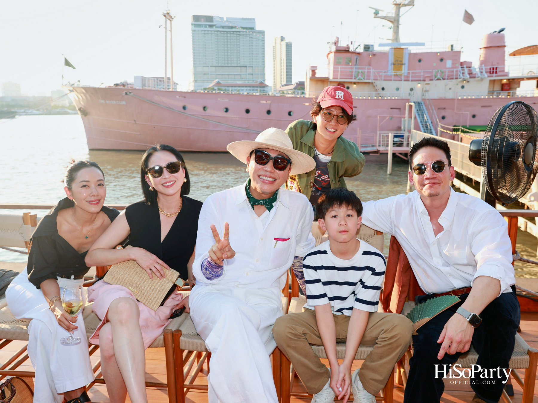 ‘24-Hr Full Service’ จาก MOO Bangkok ถ่ายทอดสไตล์ Service & Poolside ในมุมมอง Urban Casual ที่ร่วมสมัย