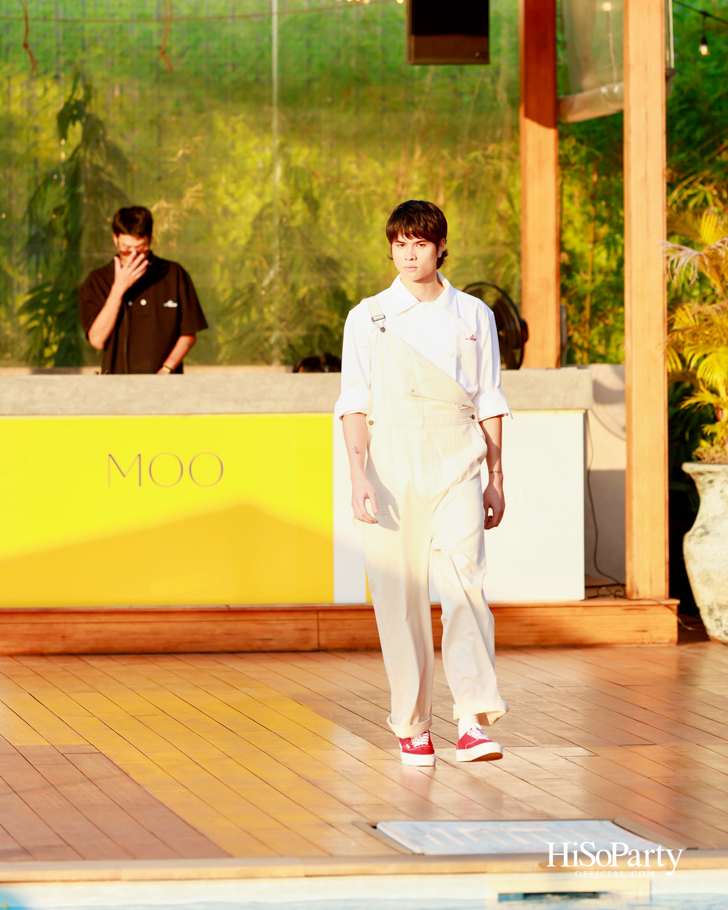 ‘24-Hr Full Service’ จาก MOO Bangkok ถ่ายทอดสไตล์ Service & Poolside ในมุมมอง Urban Casual ที่ร่วมสมัย
