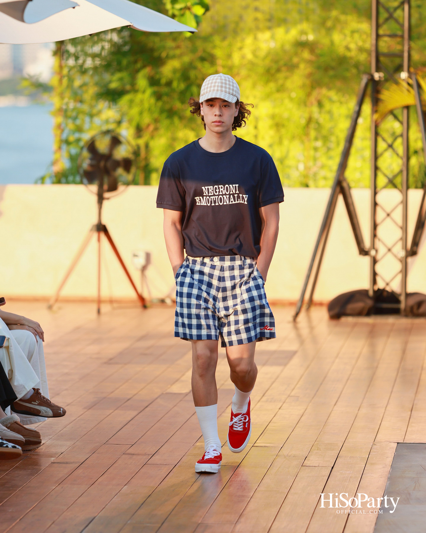 ‘24-Hr Full Service’ จาก MOO Bangkok ถ่ายทอดสไตล์ Service & Poolside ในมุมมอง Urban Casual ที่ร่วมสมัย