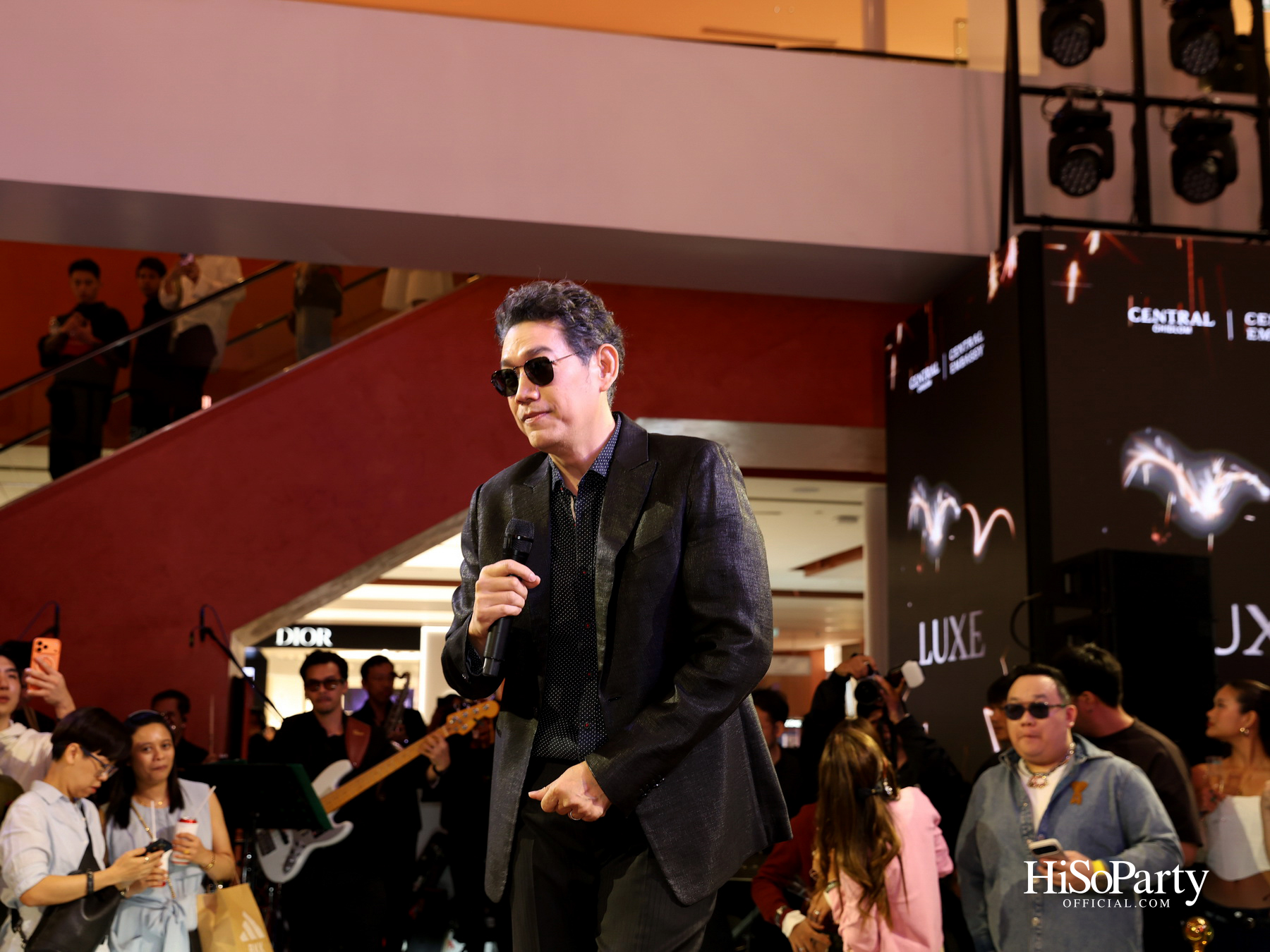 ‘CENTRAL LUXE NIGHT OUT’ ค่ำคืนแห่งแฟชั่น ไลฟ์สไตล์ และดนตรีสุดเอ็กซ์คลูซีฟ ณ เซ็นทรัลชิดลม