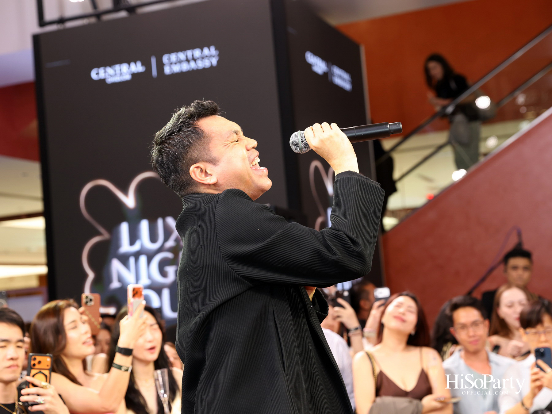‘CENTRAL LUXE NIGHT OUT’ ค่ำคืนแห่งแฟชั่น ไลฟ์สไตล์ และดนตรีสุดเอ็กซ์คลูซีฟ ณ เซ็นทรัลชิดลม