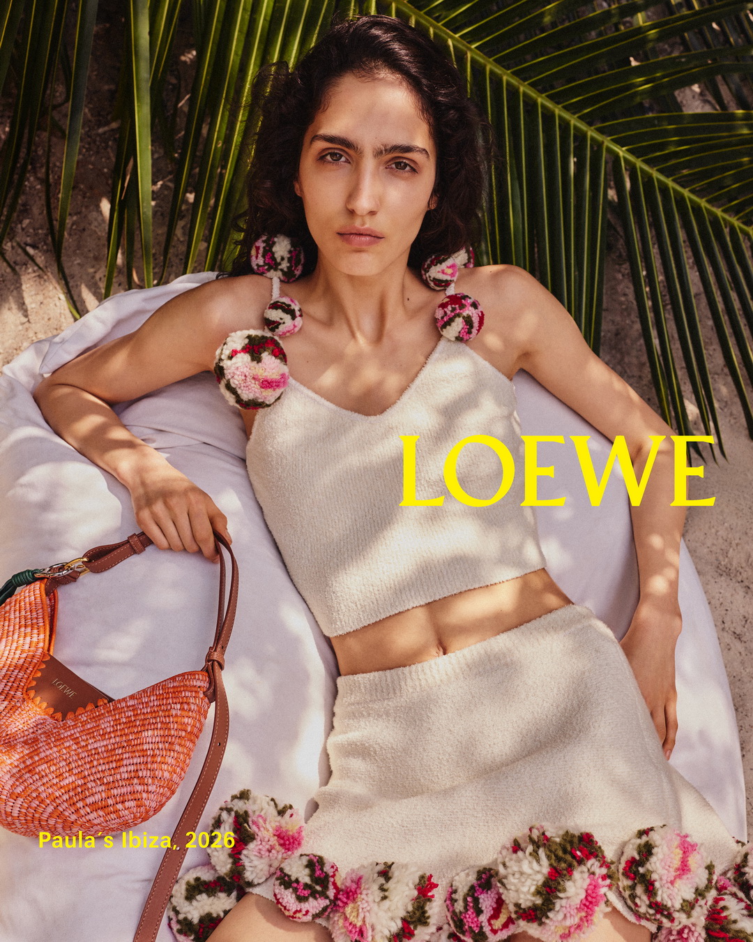 LOEWE Paula’s Ibiza 2026 ถ่ายทอดจิตวิญญาณฤดูร้อนผ่านงานฝีมือและเสน่ห์แห่งอิสระ