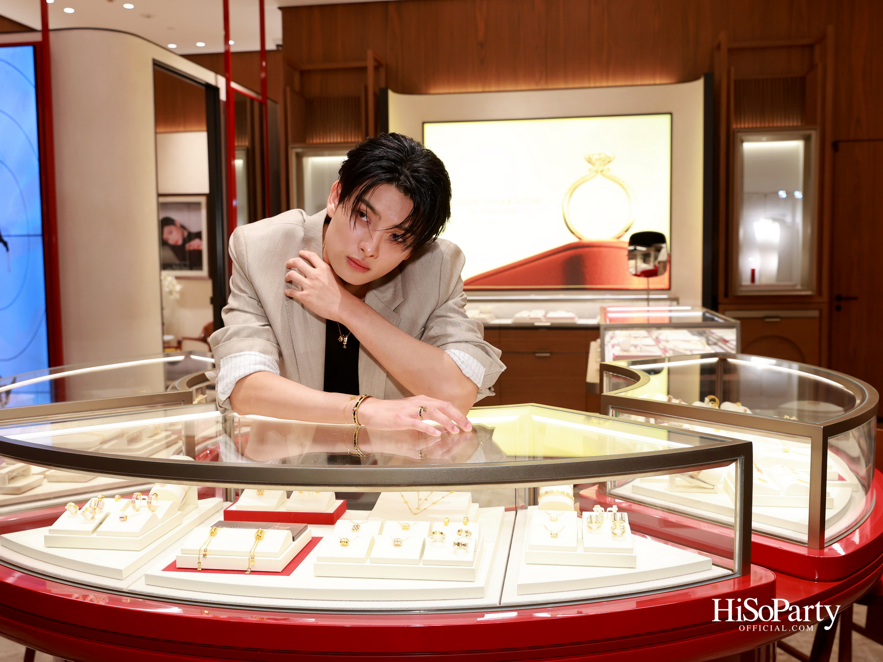 Chow Tai Fook ฉลองเปิดตัวบูติกใหม่ ณ สยามพารากอน พร้อมเผยโฉมคอลเลกชัน ‘DAWN’