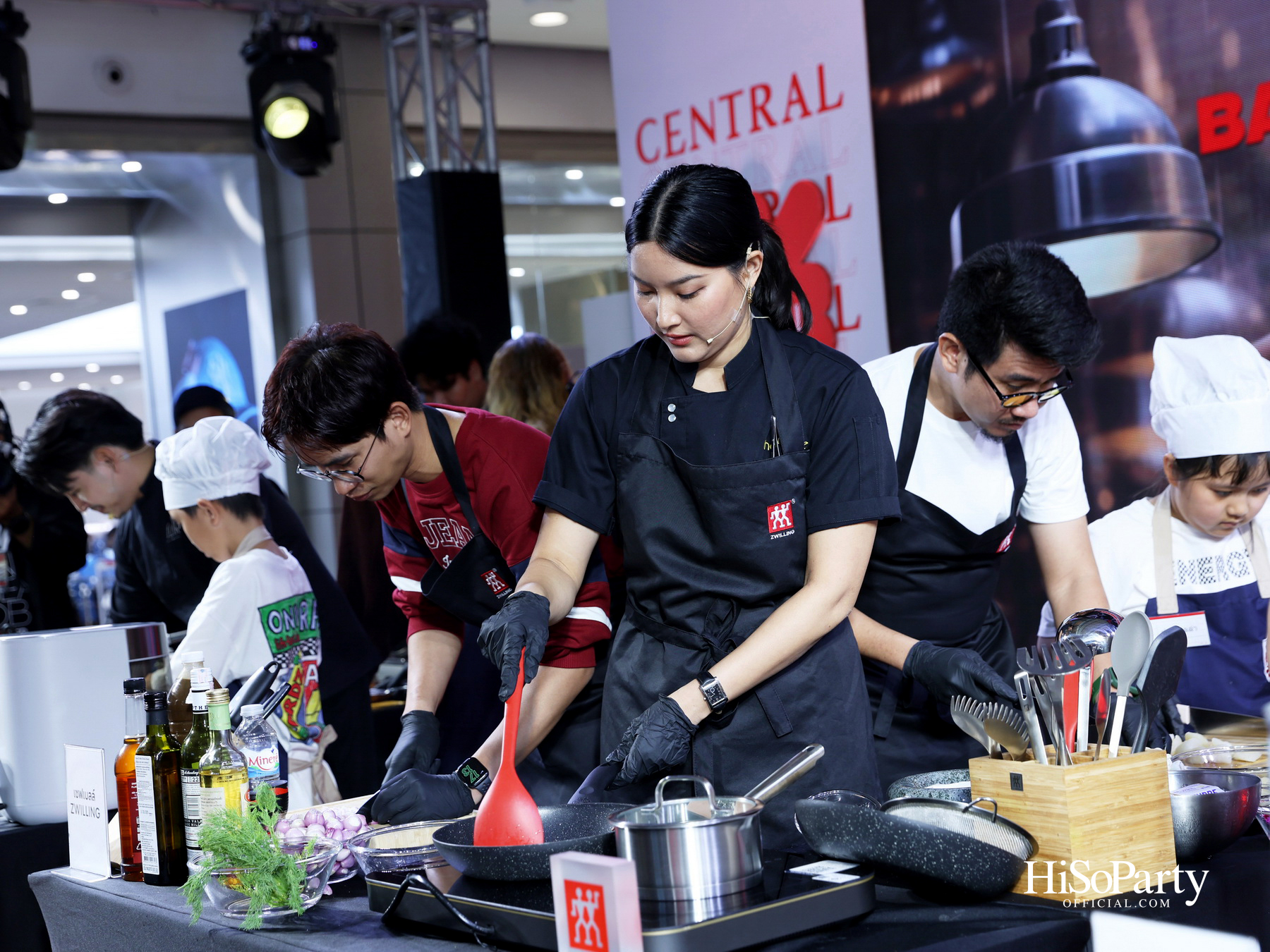 ห้างสรรพสินค้าเซ็นทรัล เติมสีสันให้คนรักการทำอาหาร ผ่านเวที ‘CENTRAL COOKING BATTLE SEASON 2’