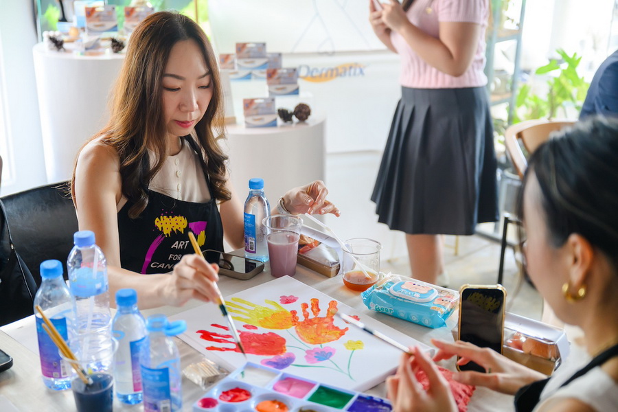 เดอร์มาติกช์ จับมือ Art for Cancer by Ireal จัดกิจกรรม ‘Hands That Heal Together’ ส่งต่อพลังใจให้ผู้ป่วยมะเร็งและผู้ดูแล