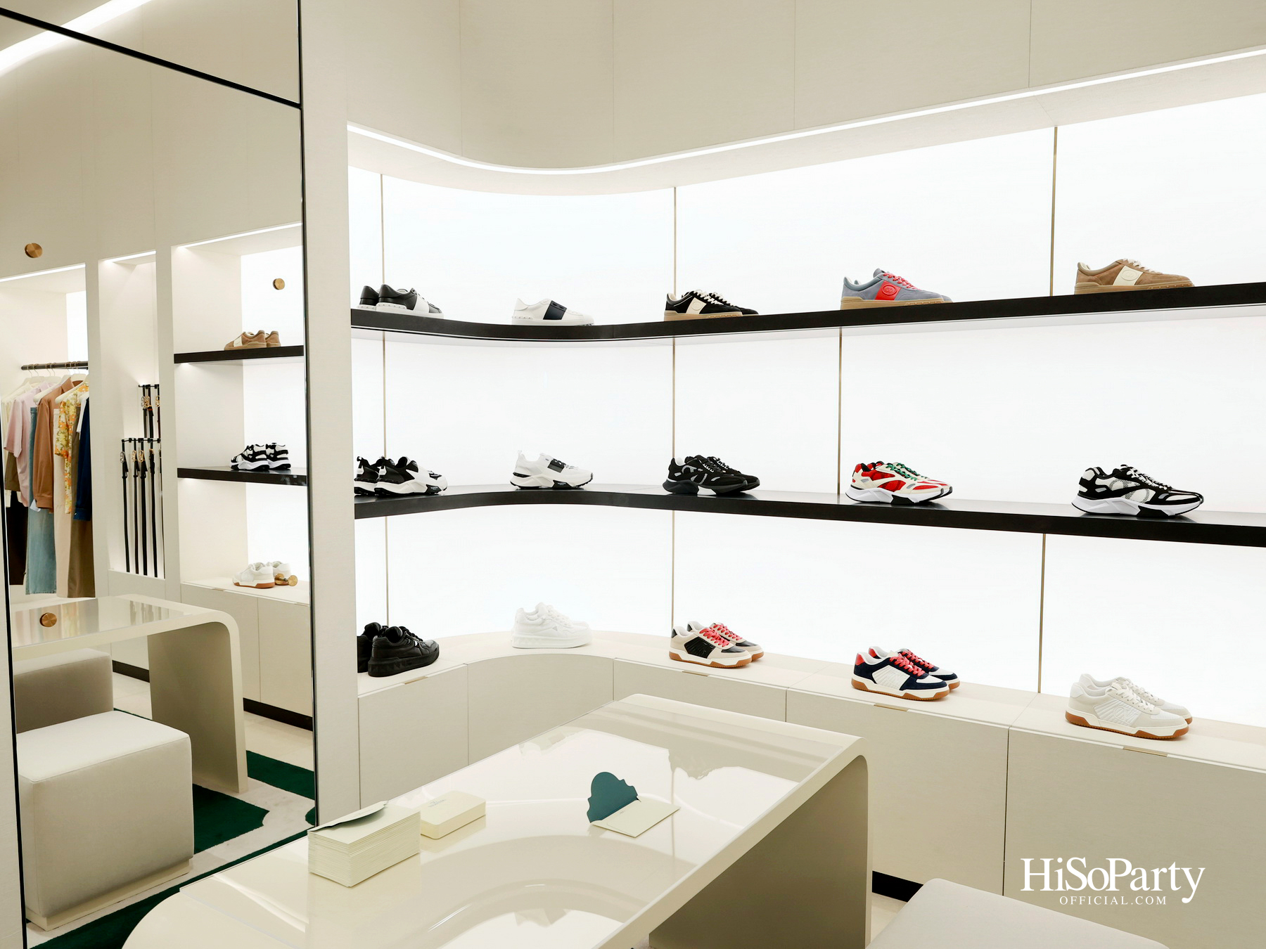 HiSoParty x Valentino ชวน Friends of HiSoParty ร่วมสัมผัสคอลเลกชันใหม่ล่าสุดจาก Valentino