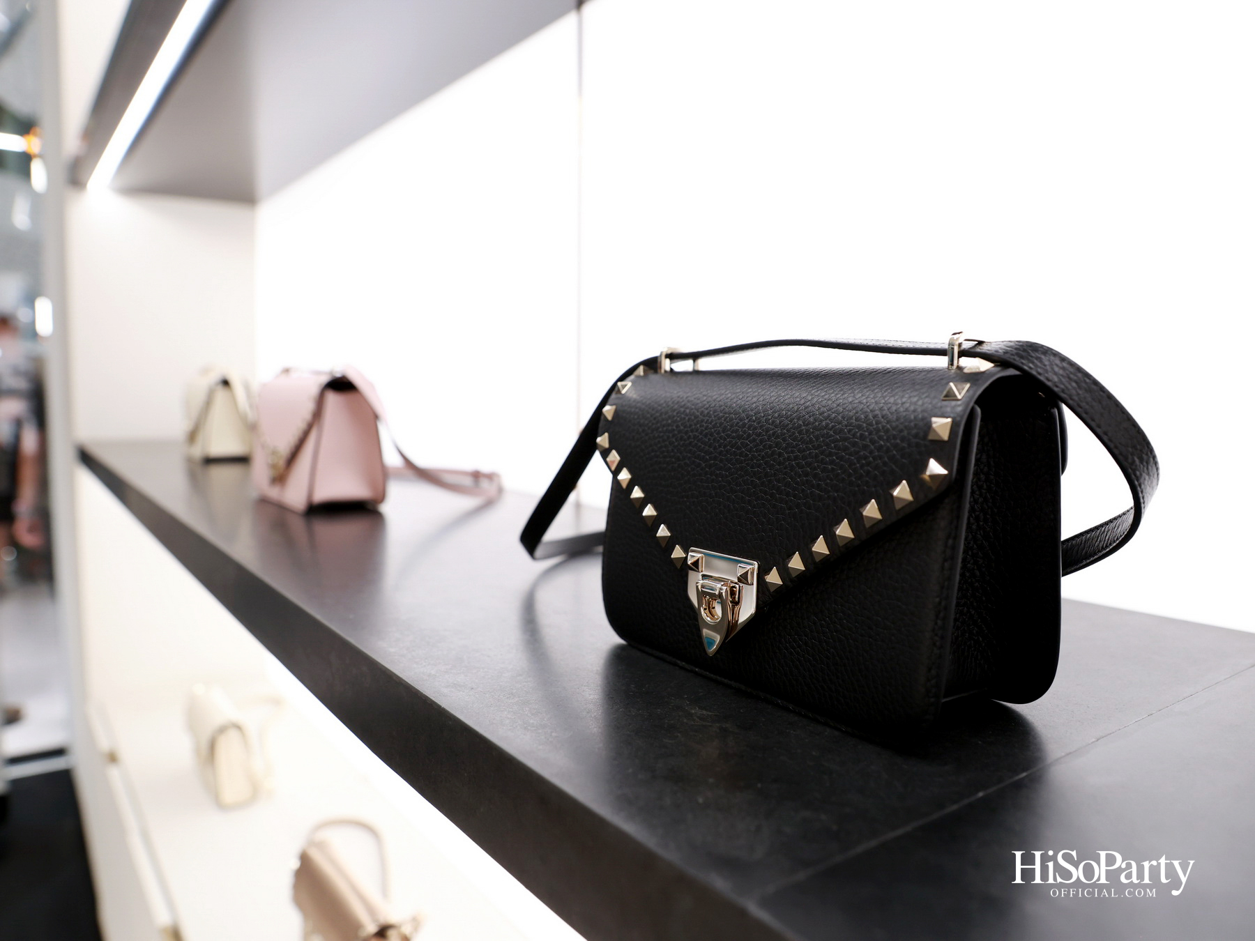 HiSoParty x Valentino ชวน Friends of HiSoParty ร่วมสัมผัสคอลเลกชันใหม่ล่าสุดจาก Valentino