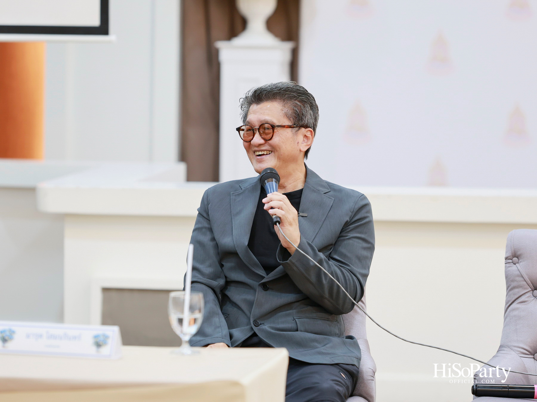 การบรรยาย ‘Reset ใจวัยรุ่น : เคล็ดลับจัดการชีวิตวัยทำงาน’ แก่ผู้เข้าร่วมโครงการสำนักงาน กปร. รุ่นที่ 1 และ 2 โดย พัฒพงษ์ ธนวิสุทธิ์ 