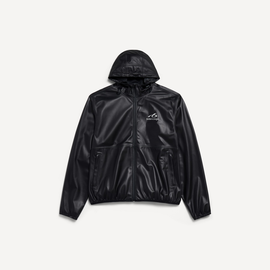 BALENCIAGA เปิดตัว ‘TechWear Wellness’ นิยามใหม่ของความหรูหราที่เชื่อมโยงแฟชั่น เทคโนโลยี และไลฟ์สไตล์แห่งสุขภาวะ