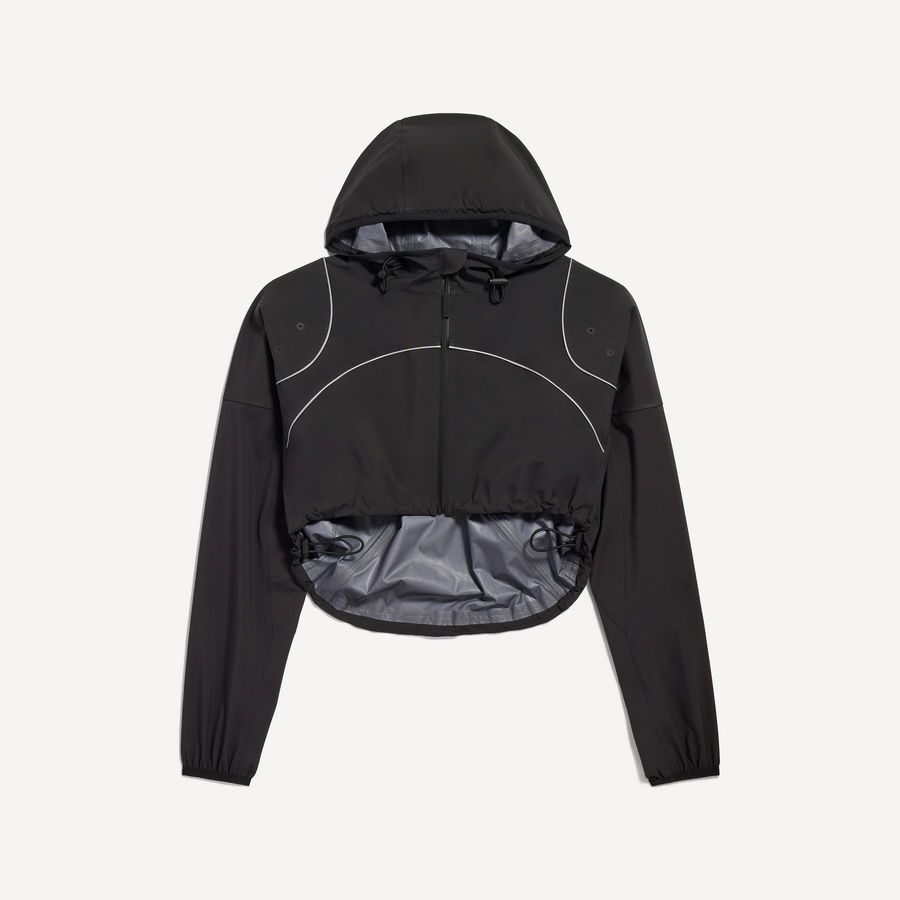 BALENCIAGA เปิดตัว ‘TechWear Wellness’ นิยามใหม่ของความหรูหราที่เชื่อมโยงแฟชั่น เทคโนโลยี และไลฟ์สไตล์แห่งสุขภาวะ