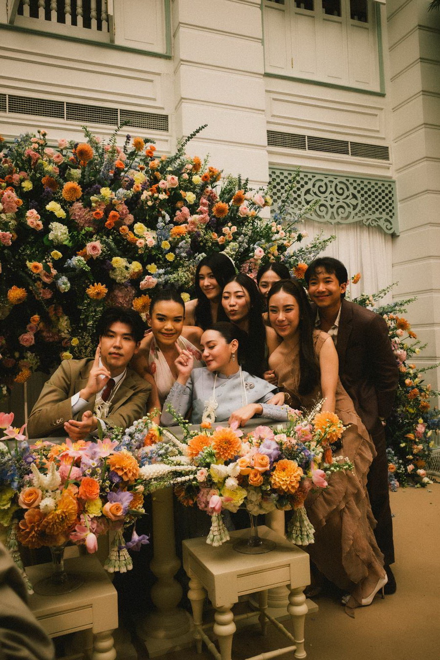 คุณหยดน้ำ–นัดดาภรณ์ นิวาตวงศ์ และ คุณชินยะ วงษ์เจริญสิน เข้าพิธีหมั้นและรดน้ำสังข์ ท่ามกลางบรรยากาศอบอุ่น ณ แมนดาริน โอเรียนเต็ล กรุงเทพฯ