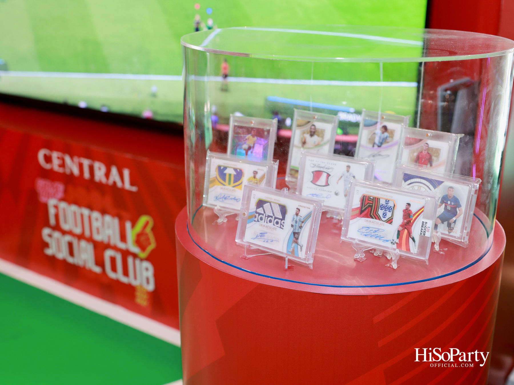 ‘CENTRAL FOOTBALL SOCIAL CLUB’ เปิดโลก Football Trading Cards กับคอลเลกชันหายากมูลค่ารวมกว่า 60 ล้านบาท