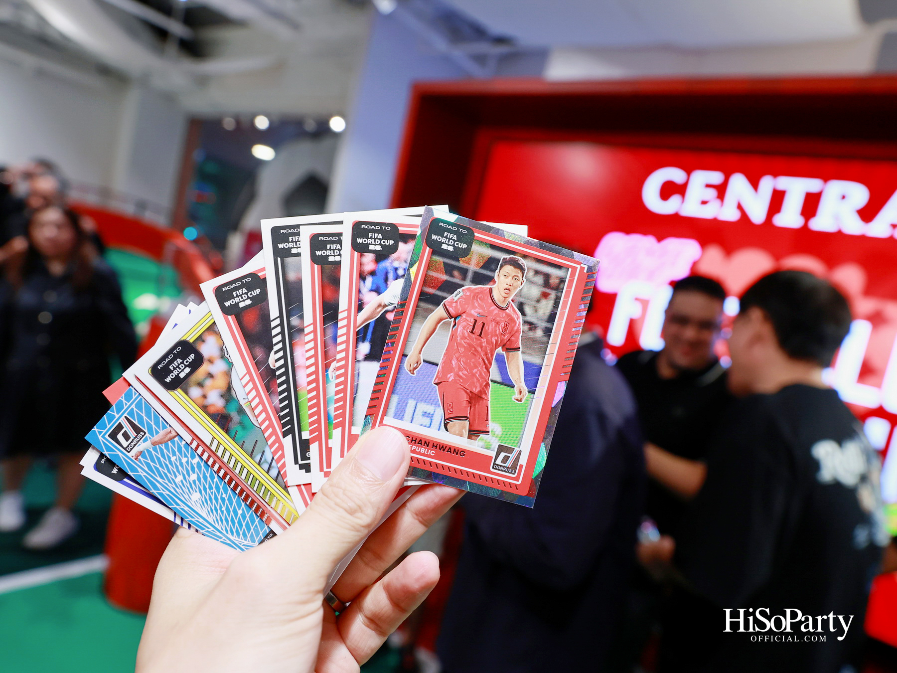 ‘CENTRAL FOOTBALL SOCIAL CLUB’ เปิดโลก Football Trading Cards กับคอลเลกชันหายากมูลค่ารวมกว่า 60 ล้านบาท