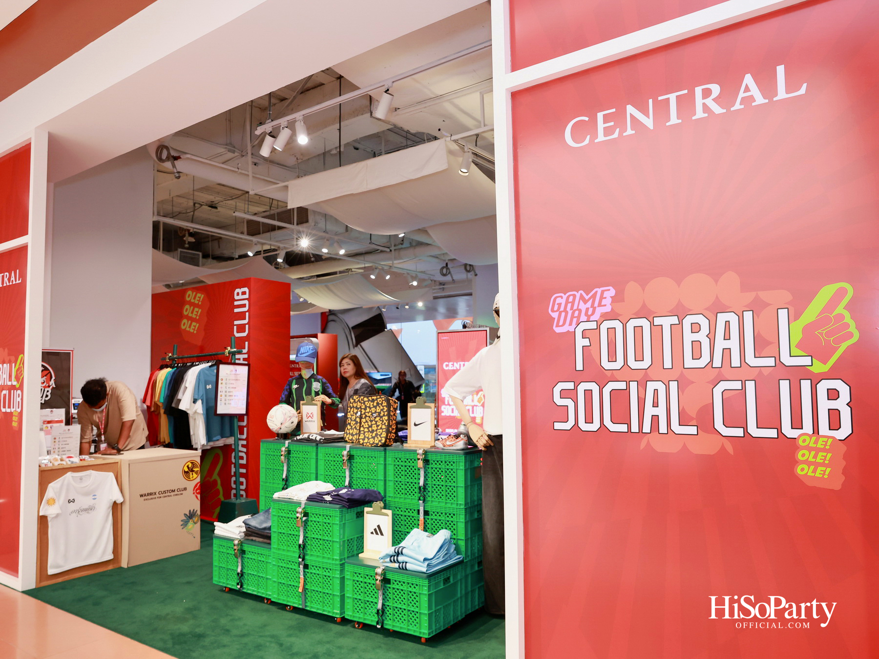 ‘CENTRAL FOOTBALL SOCIAL CLUB’ เปิดโลก Football Trading Cards กับคอลเลกชันหายากมูลค่ารวมกว่า 60 ล้านบาท