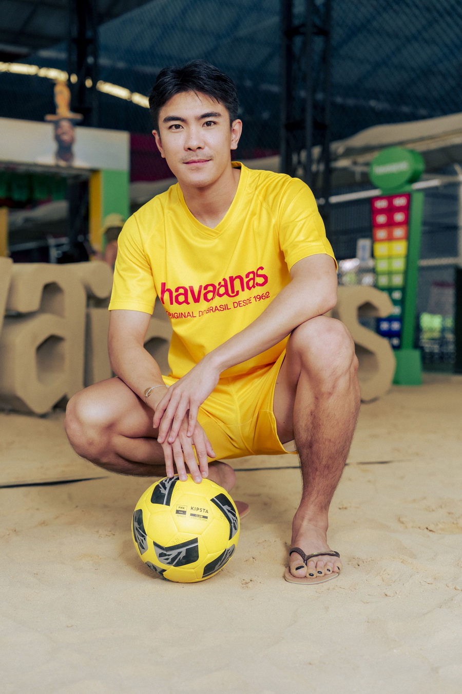 Havaianas ชวน ‘ติวเตอร์ - ยิม’ เปิดเกมความสนุกริมชายหาด พร้อมเปิดตัว ‘Top Nations Collection’