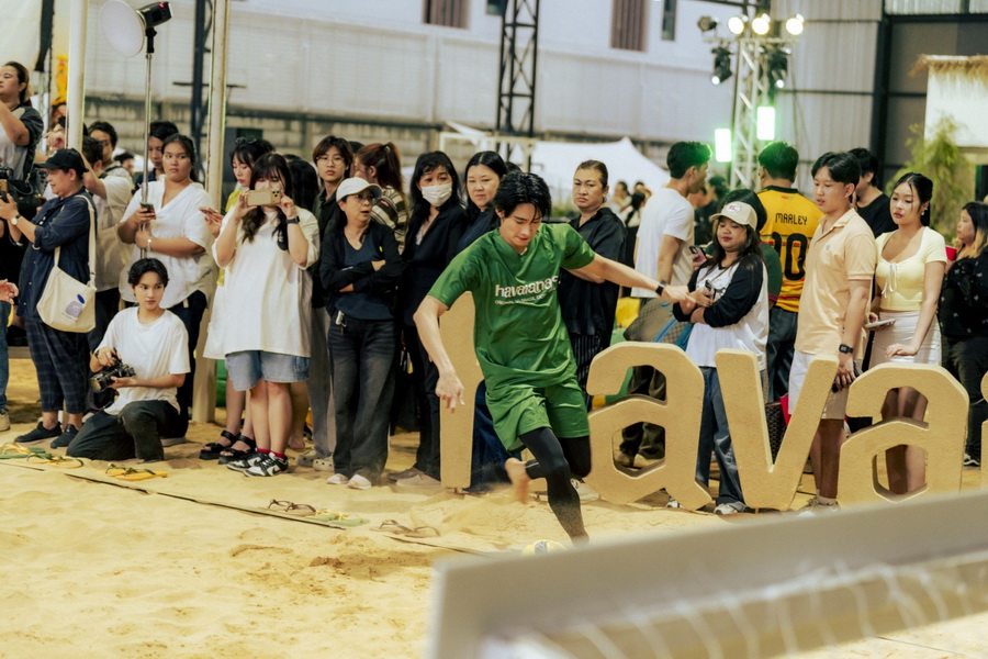 Havaianas ชวน ‘ติวเตอร์ - ยิม’ เปิดเกมความสนุกริมชายหาด พร้อมเปิดตัว ‘Top Nations Collection’