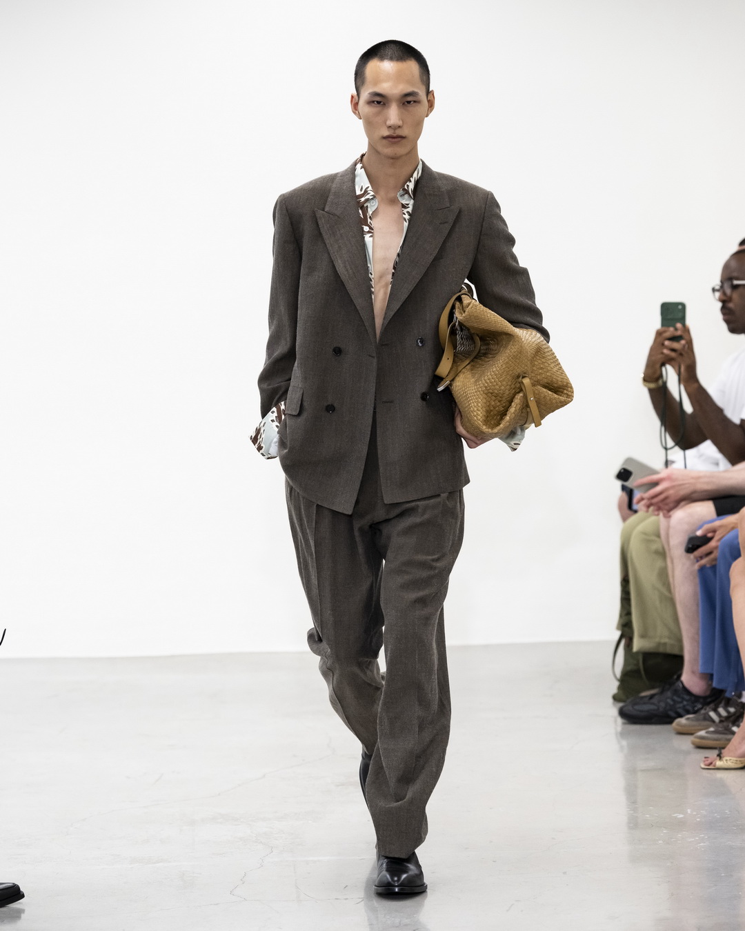 Paul Smith Spring/Summer 2027 เมื่อสูทหลุดออกจากกรอบเดิม สู่ความสง่างามที่ใช้ชีวิตได้จริง