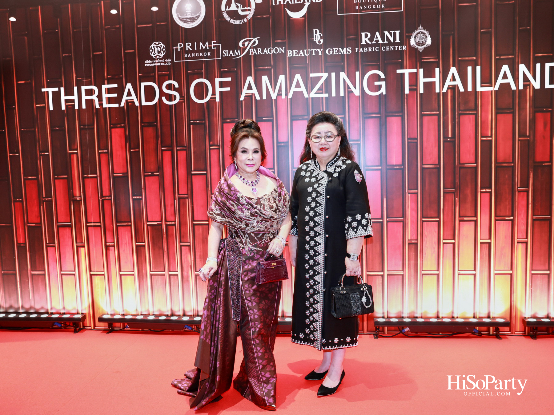 ‘THREADS OF AMAZING THAILAND’ ถ่ายทอดเสน่ห์ผ้าไทยร่วมสมัย ผสานความงดงามแห่งอัญมณีจาก Beauty Gems