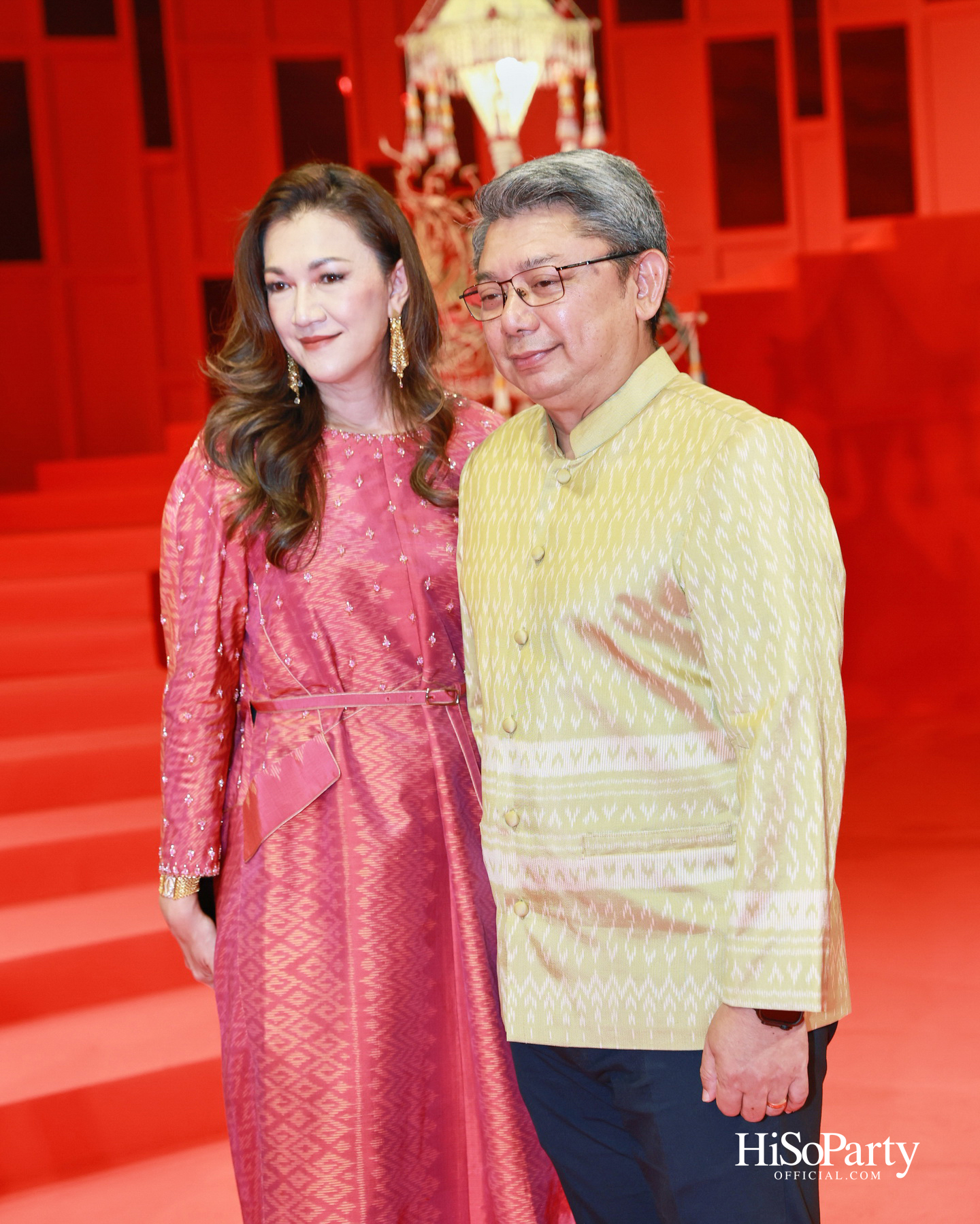 ‘THREADS OF AMAZING THAILAND’ ถ่ายทอดเสน่ห์ผ้าไทยร่วมสมัย ผสานความงดงามแห่งอัญมณีจาก Beauty Gems