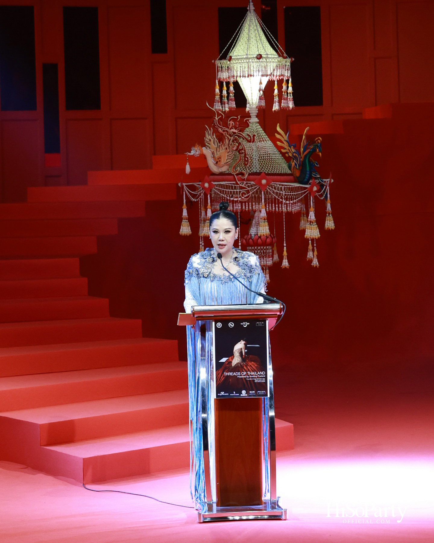 ‘THREADS OF AMAZING THAILAND’ ถ่ายทอดเสน่ห์ผ้าไทยร่วมสมัย ผสานความงดงามแห่งอัญมณีจาก Beauty Gems