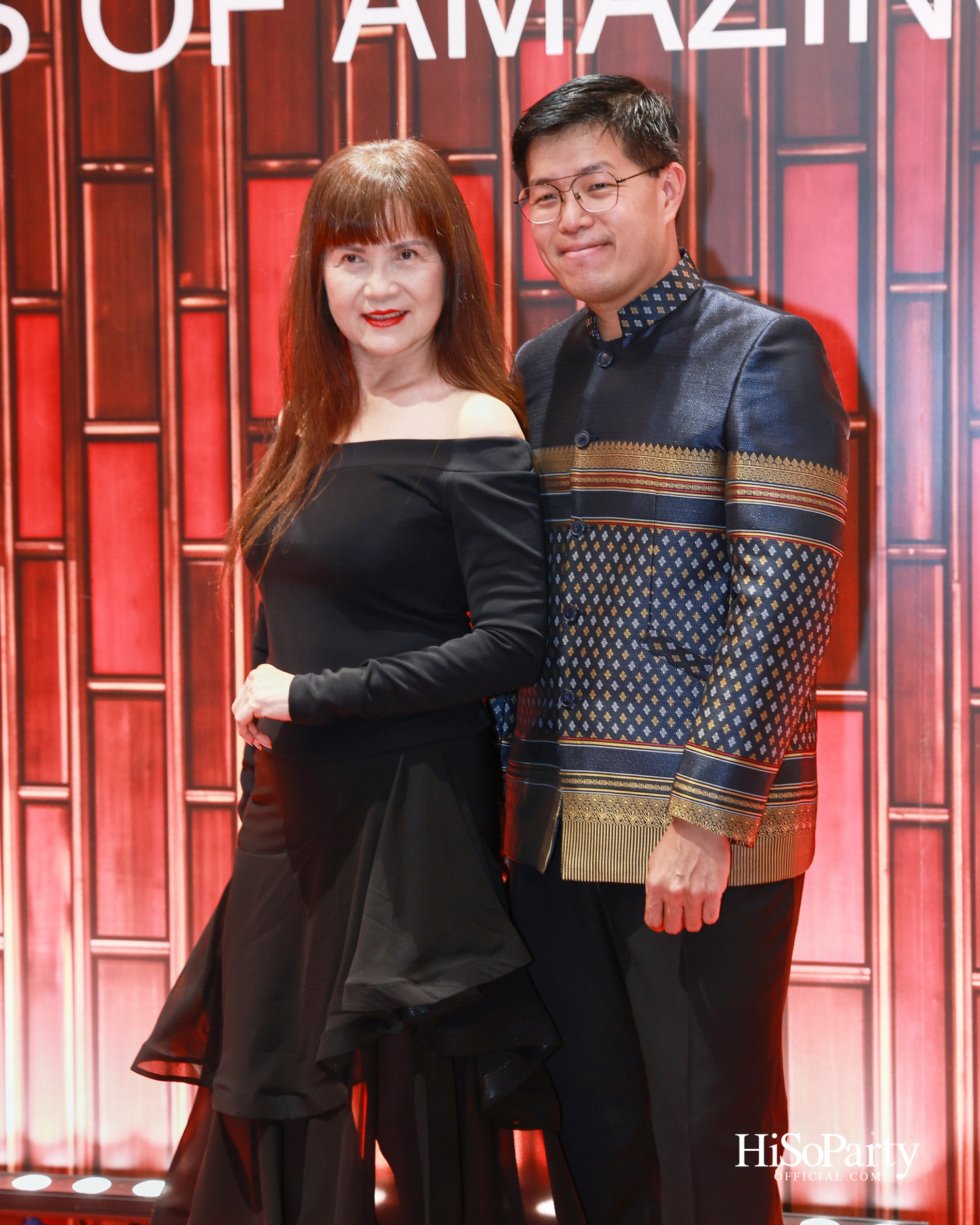 ‘THREADS OF AMAZING THAILAND’ ถ่ายทอดเสน่ห์ผ้าไทยร่วมสมัย ผสานความงดงามแห่งอัญมณีจาก Beauty Gems