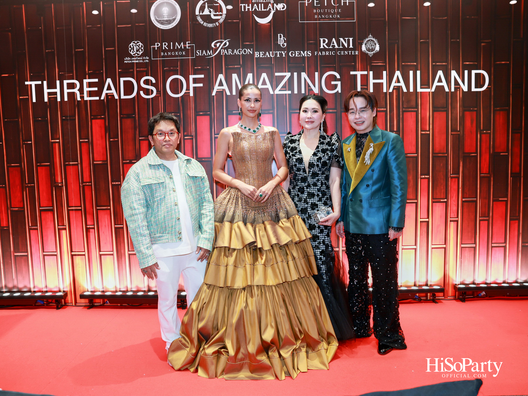 ‘THREADS OF AMAZING THAILAND’ ถ่ายทอดเสน่ห์ผ้าไทยร่วมสมัย ผสานความงดงามแห่งอัญมณีจาก Beauty Gems