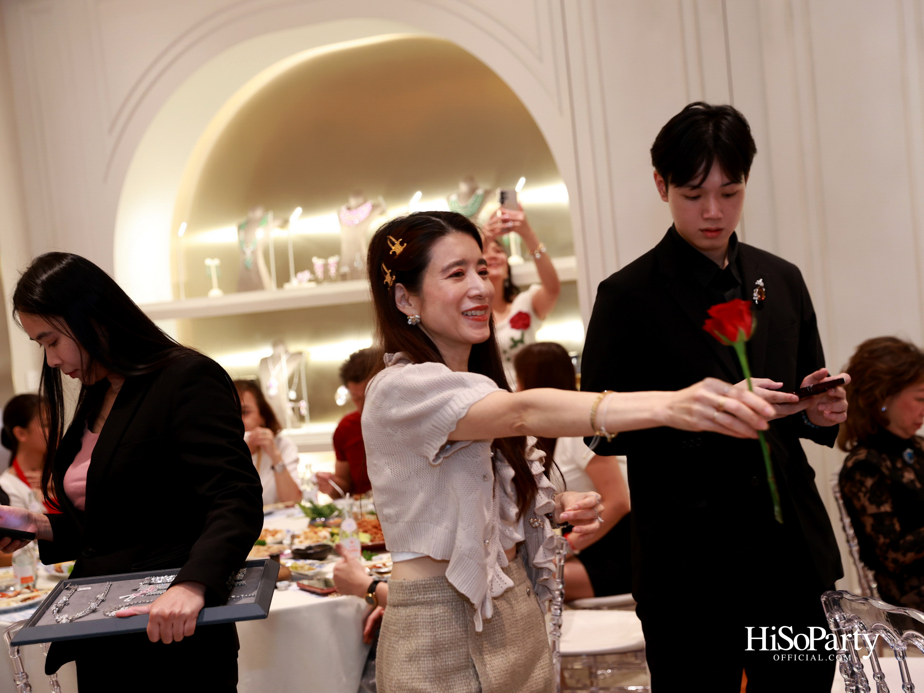 Beauty Gems จัด Sit-Down Lunch ร่วมเฉลิมฉลองเดือนแห่งวันเกิดของ คุณหญิง - ปรียามล, คุณบิ๋ง - นันทมาลี และคุณแนน – รัชชตะ
