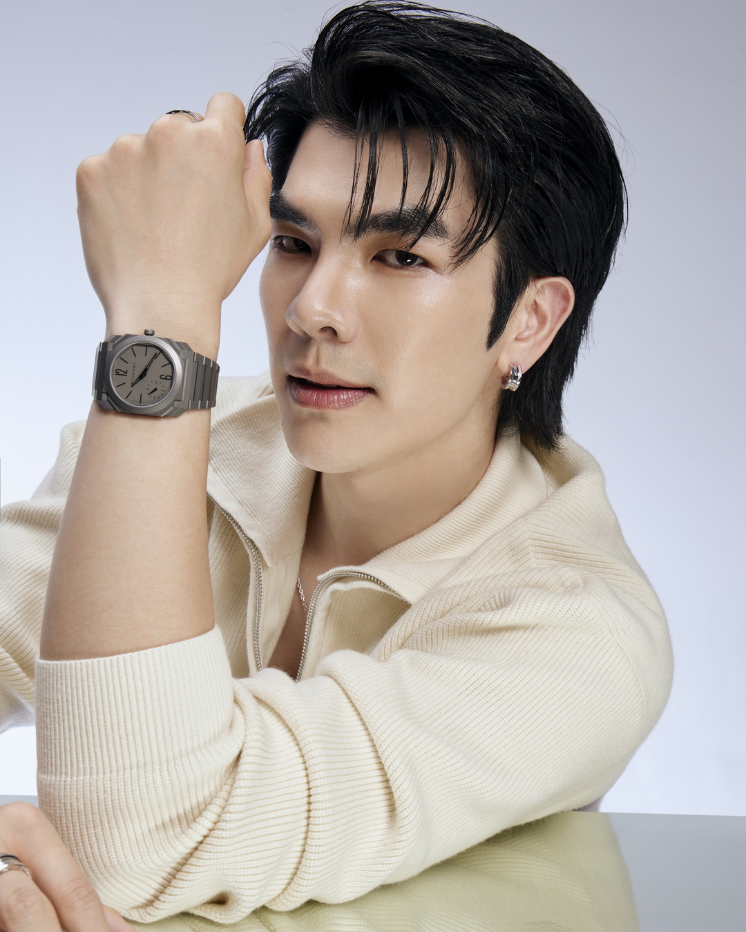 BVLGARI เปิดตัวแคมเปญล่าสุดของ ‘B.zero1’ นำโดย ออม - กรณ์นภัส พร้อม 4 นักแสดงไทยร่วมถ่ายทอดคอลเลกชันไอคอนิก