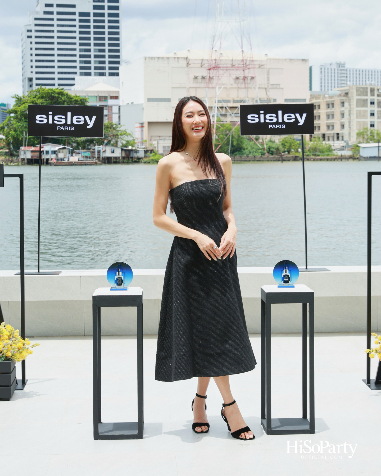 Sisley เปิดตัว ‘Revitalizing Fortifying Super Serum Advanced Formula ‘Le Super Serum’ เซรั่มสูตรใหม่เพื่อการดูแลหนังศีรษะและเส้นผม