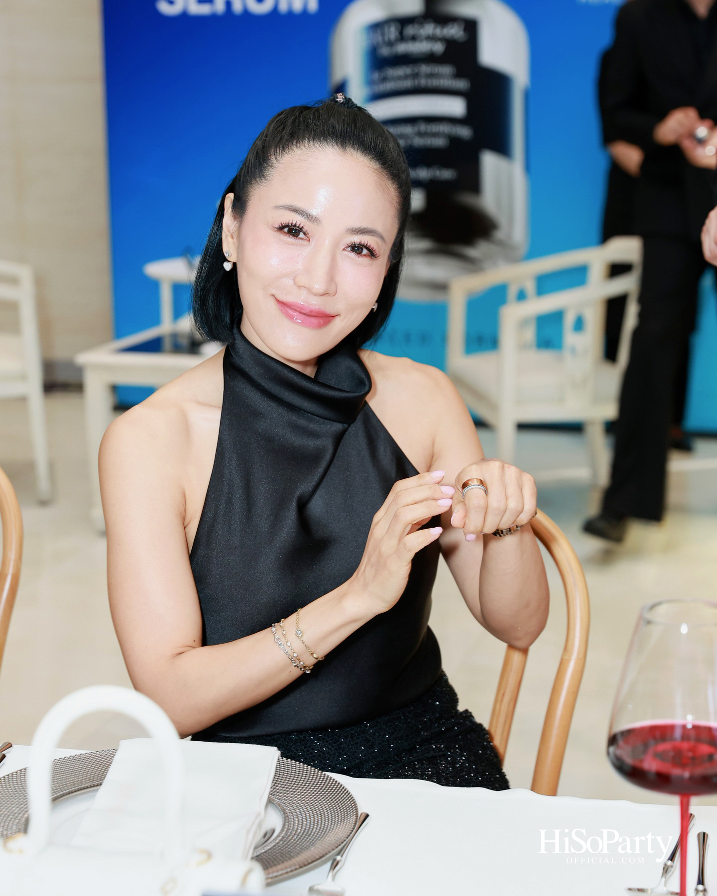 Sisley เปิดตัว ‘Revitalizing Fortifying Super Serum Advanced Formula ‘Le Super Serum’ เซรั่มสูตรใหม่เพื่อการดูแลหนังศีรษะและเส้นผม